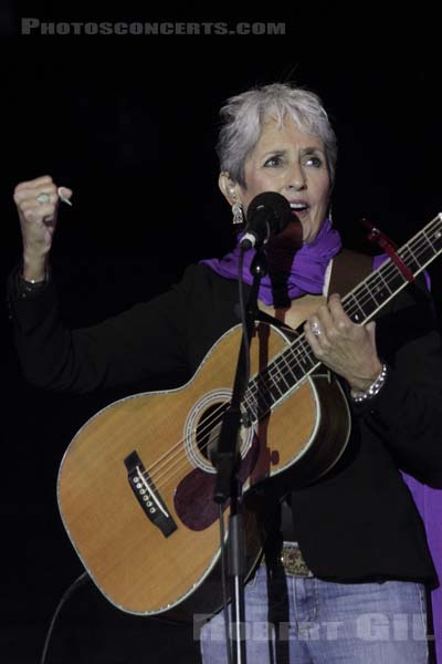 JOAN BAEZ - 2011-09-17 - LA COURNEUVE - Parc Departemental - Grande Scene - 